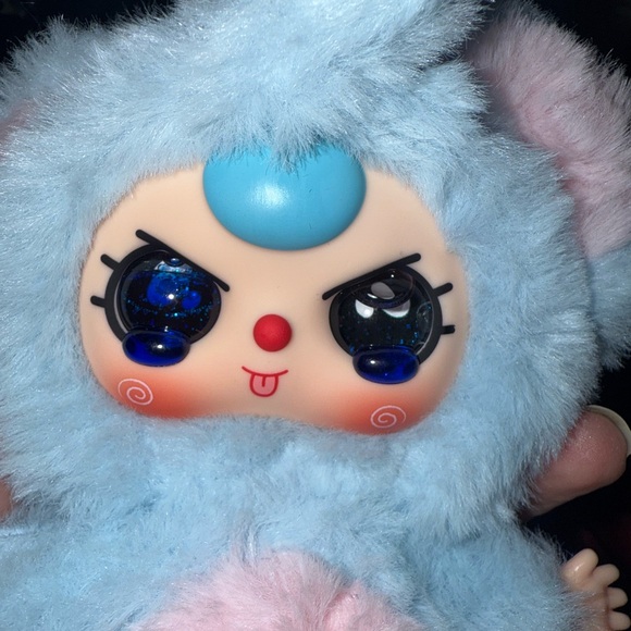 Baby Three DeLovely Vinyl Plush Oendant - Elephant w/ Liquid Glitter Crying Eyes - Picture 2 of 3